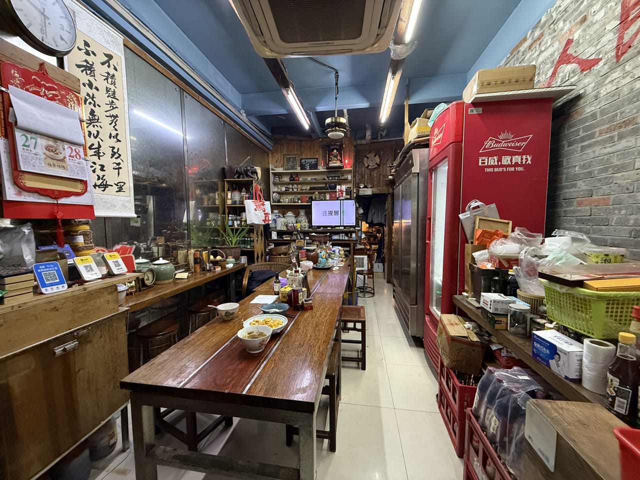 浦东齐河路餐饮店转让！沿街门店门口公交车站无行业限制，位置佳-4
