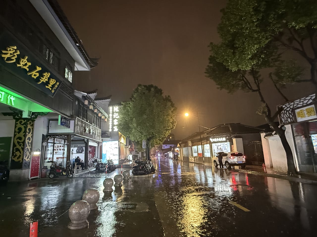 浦东新场镇东后老街烧烤店转让！外摆面积大，临近新场古镇人流密集-7