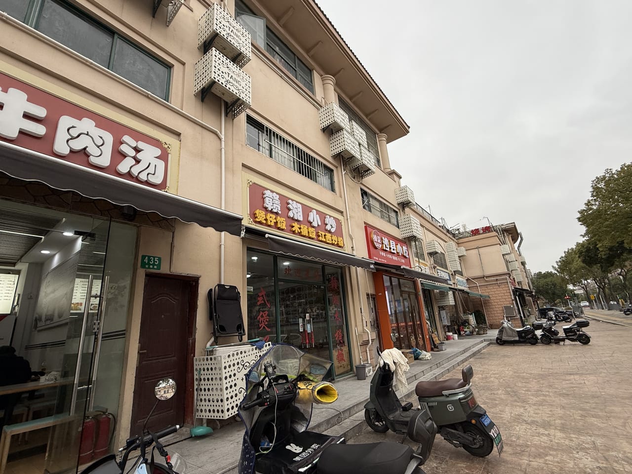 云雅路旺铺转让！多小区分布，上班族多，客源稳定位置佳！-6