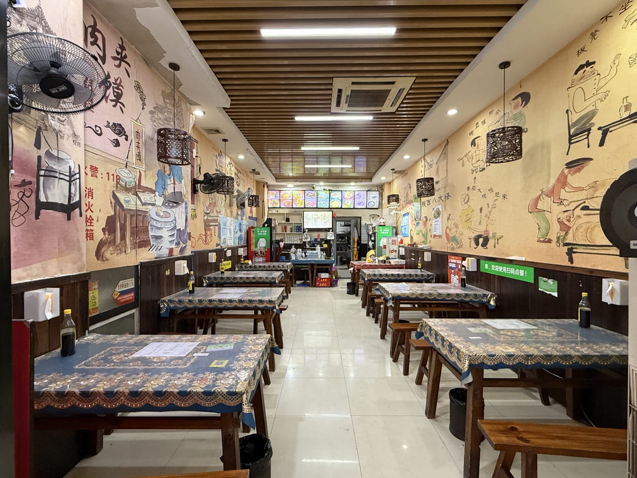 青浦区淀山湖大道吾悦广场餐饮店转让！十年老店客源稳定人流大-5