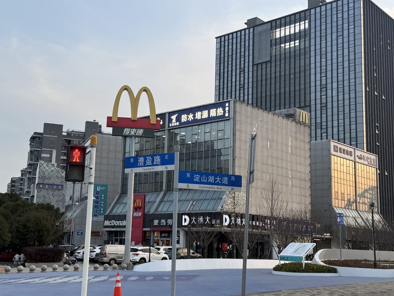 青浦区淀山湖大道吾悦广场餐饮店转让！十年老店客源稳定人流大-6