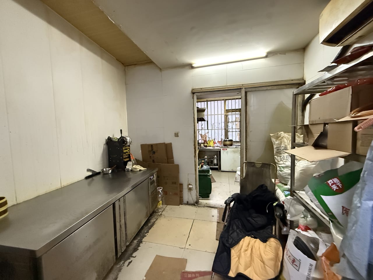 嘉定平城路小吃店转让！周边多小区学校，地理位置佳，人流量密集-6