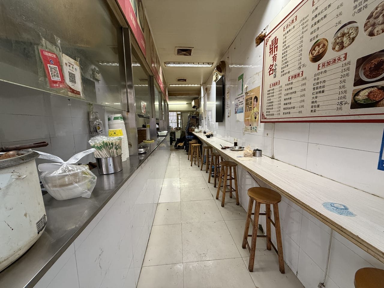 嘉定平城路小吃店转让！周边多小区学校，地理位置佳，人流量密集-2