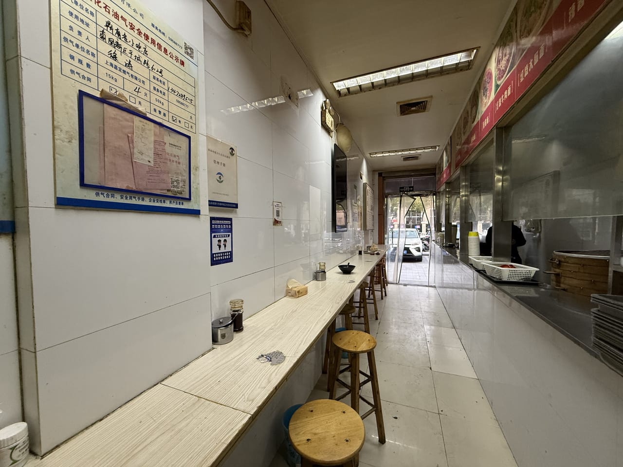 嘉定平城路小吃店转让！周边多小区学校，地理位置佳，人流量密集-4
