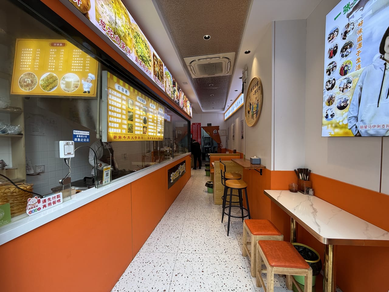 静安镇宁路餐饮店转让！菜场对面周边多小区，商圈成熟人流密集-8