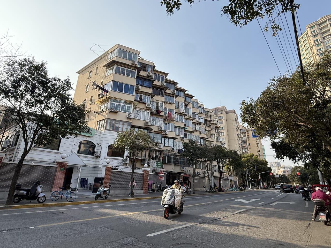 静安镇宁路餐饮店转让！菜场对面周边多小区，商圈成熟人流密集-3