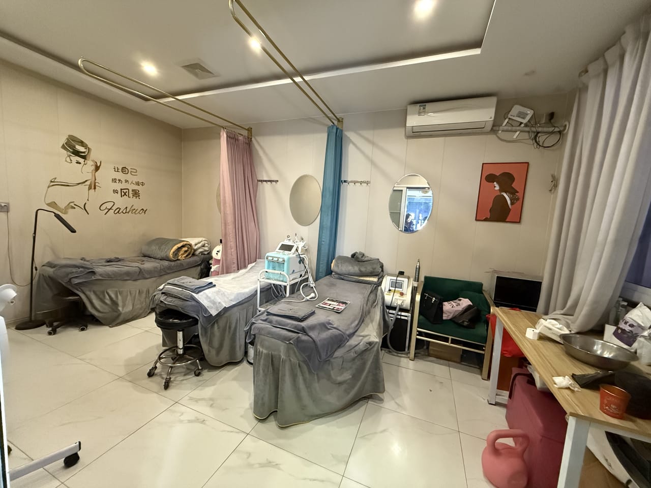 嘉定区马陆镇嘉戬支路美容院转让！带客源附近小区公寓密集-2