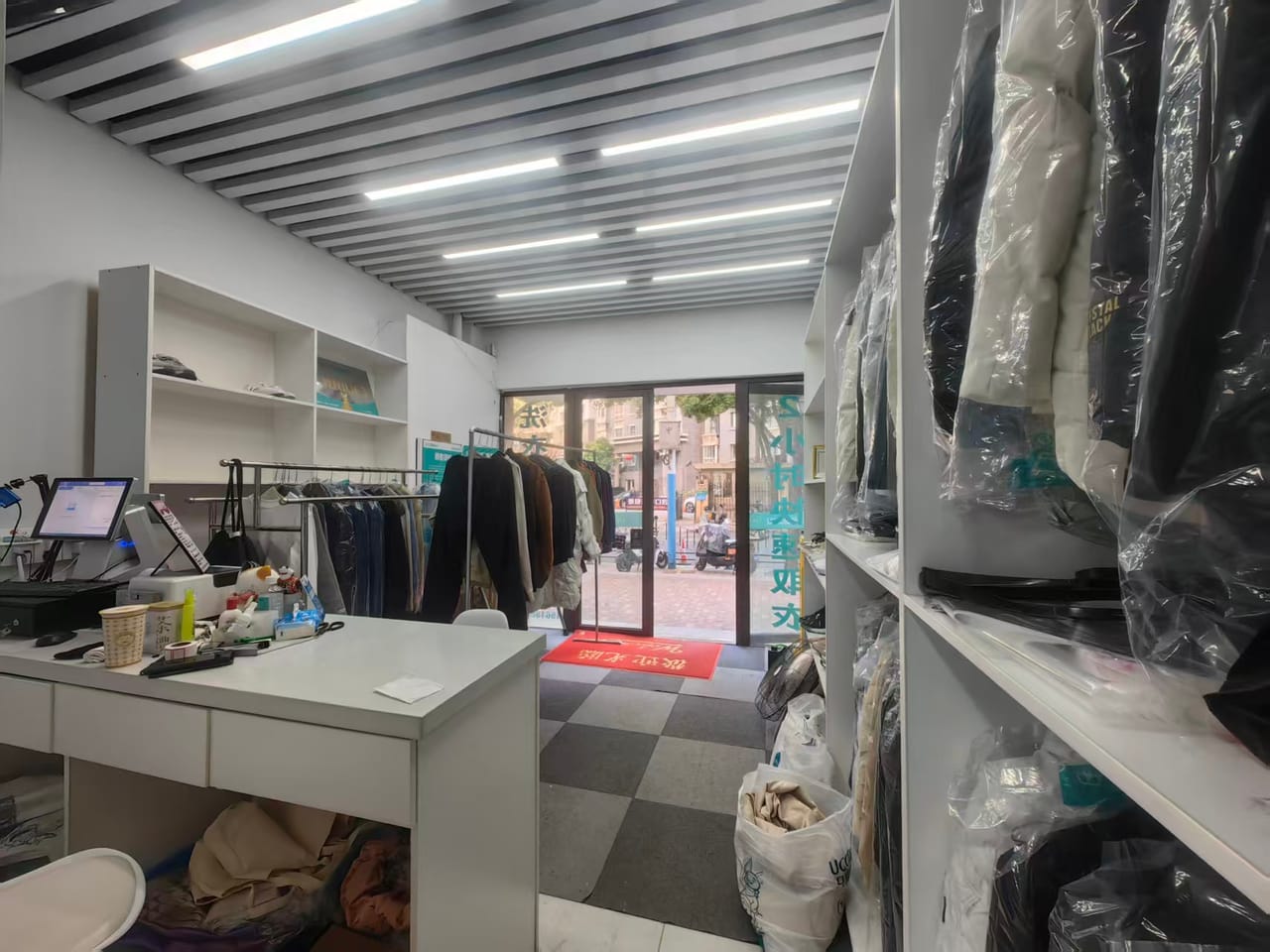 静安区太阳山路干洗店转让！近地铁商务居民多，客源无忧-3