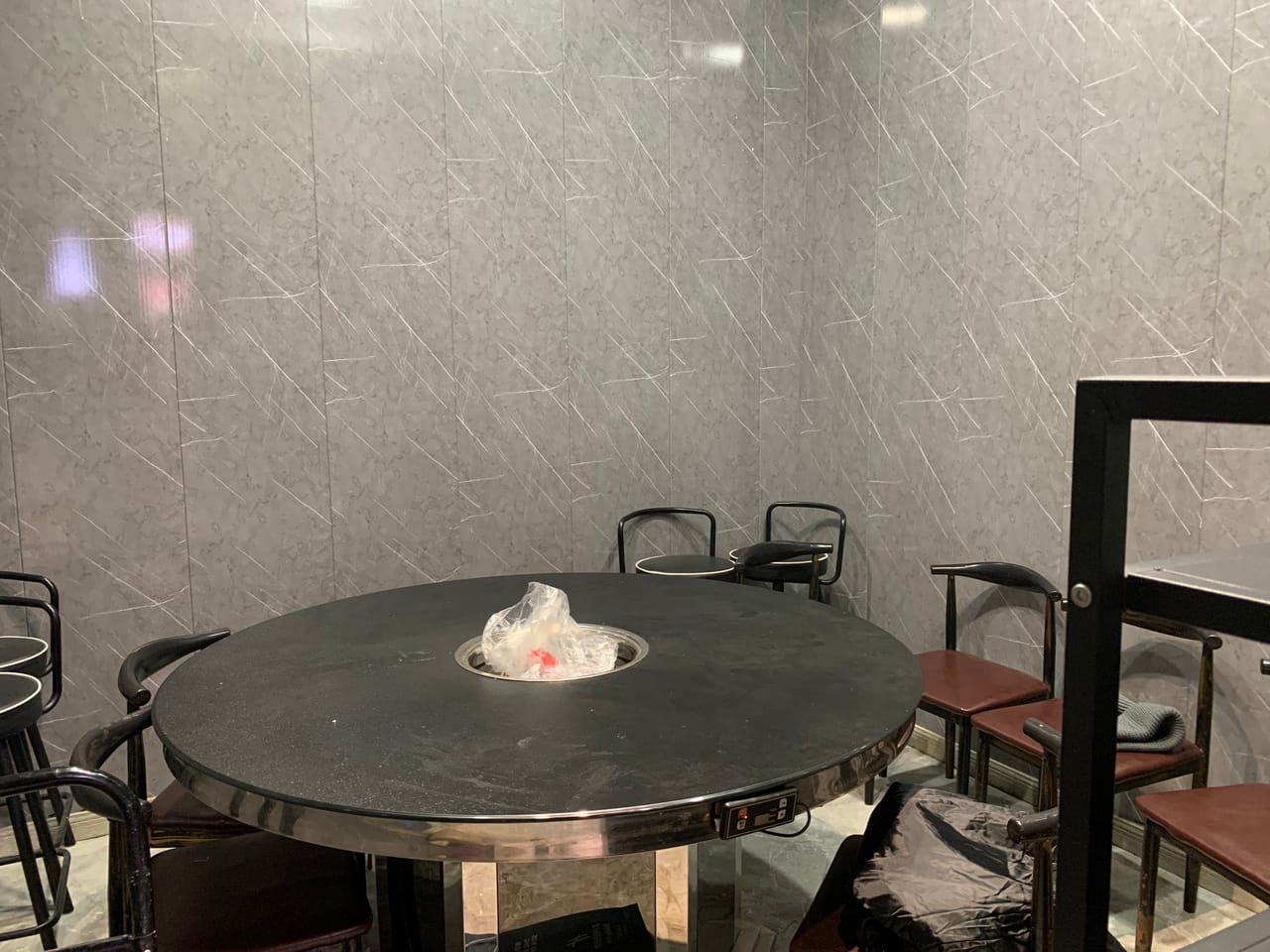 曹安公路旺铺转让！纯一楼，近地铁口，多小区商务分布，位置佳-10