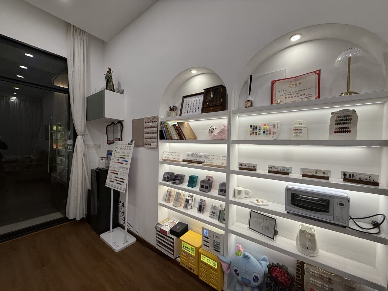 黄浦区新闸路美甲美睫店转让！近地铁上班族白领多人气旺-7