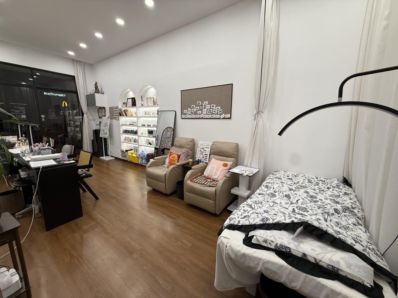 黄浦区新闸路美甲美睫店转让！近地铁上班族白领多人气旺-5