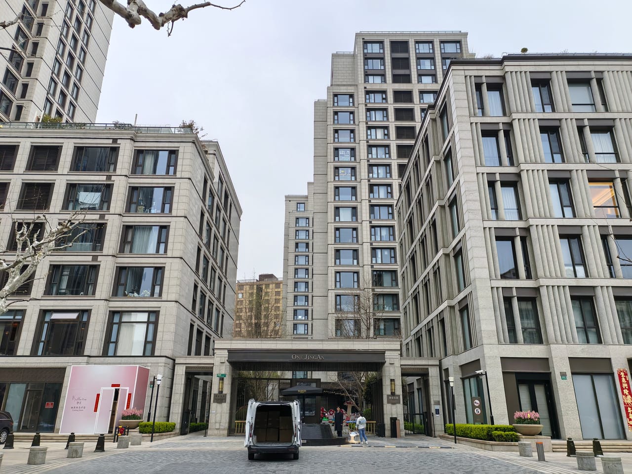 万航渡路旺铺出租！一手房东无转让费！商圈成熟客源无忧位置佳-9
