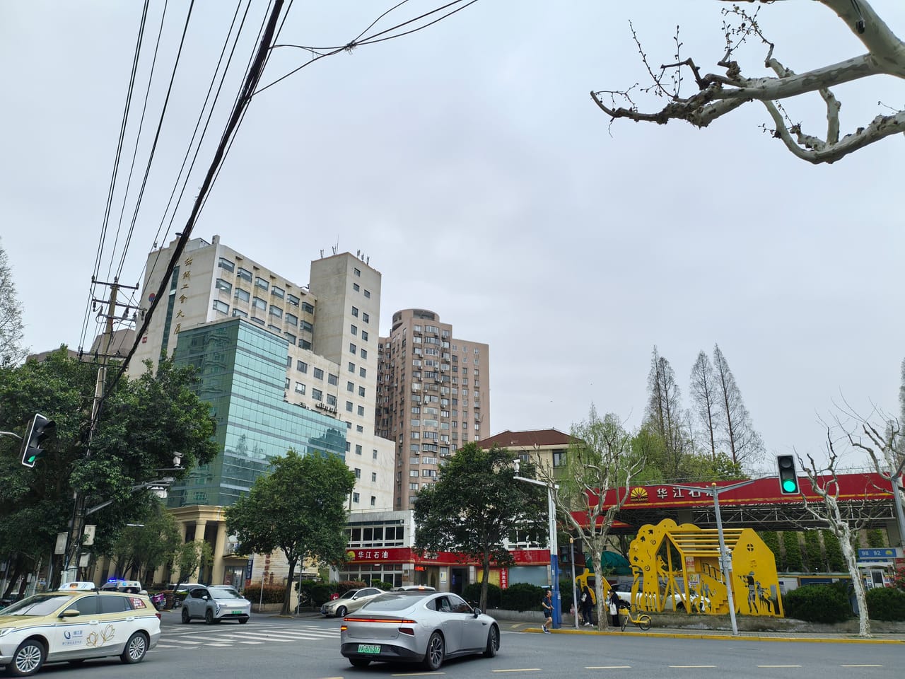 万航渡路旺铺出租！一手房东无转让费！商圈成熟客源无忧位置佳-6